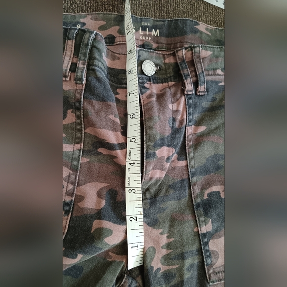 White House Black Market Green Camoflouge Utility Slim Ankle Jogger Pants Size 8 - Picture 11 of 12